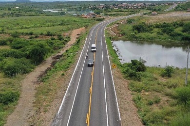 No Pará, governo federal entrega quilômetros de obras na BR-230