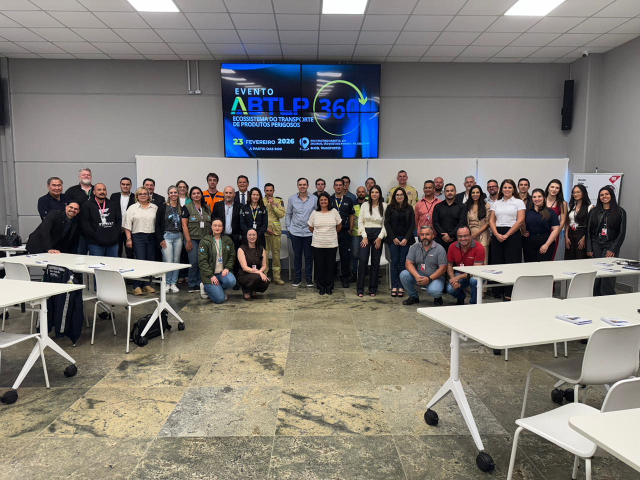 ABTLP reúne autoridades no Paraná para debater segurança no transporte de produtos perigosos