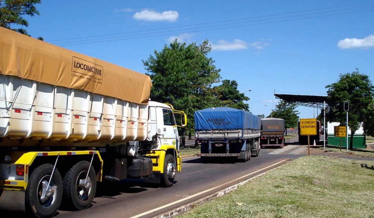 Multas a motoristas que não cumprem descanso nas rodovias terão mudanças; veja quais são